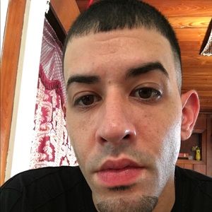 Meet your Posher, Devin